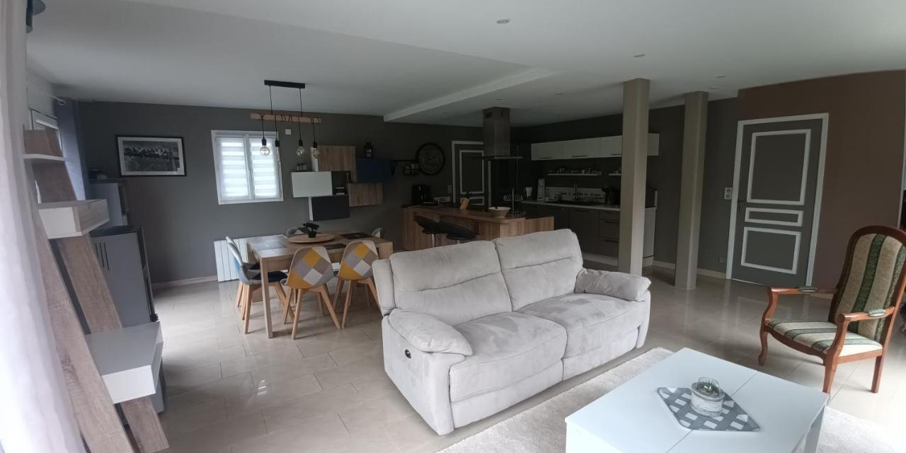 Grande Maison Entiere De 120M2 Epron Exterior foto