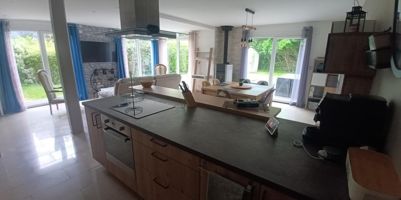 Grande Maison Entiere De 120M2 Epron Exterior foto